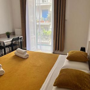 Zimmer mit 2 Schlafzimmern und mit Kingsize-Bett